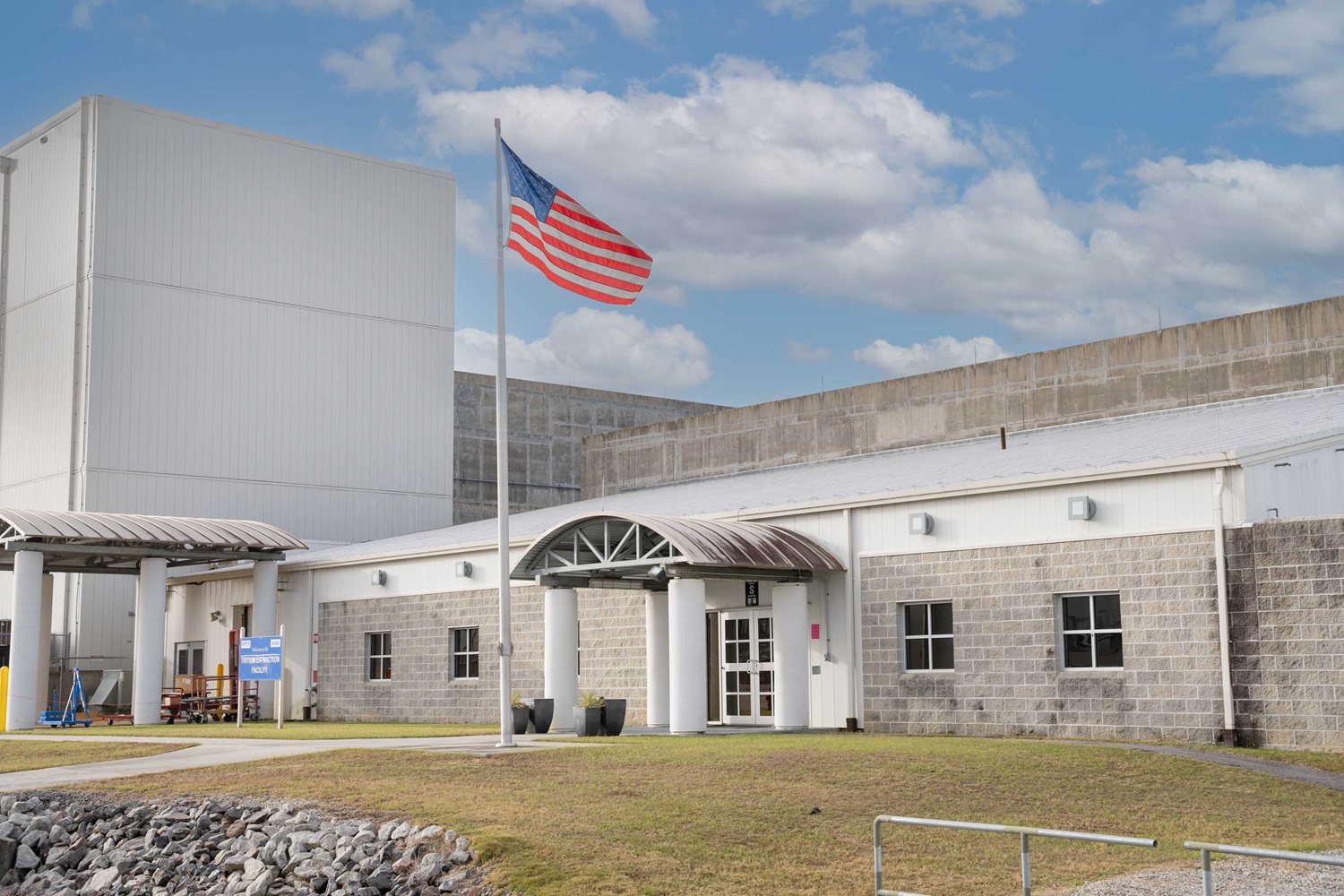SRTE Tritium Extraction Facility